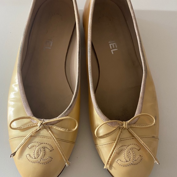 Vintage Chanel ballet flats size 38.5 - Picture 1 of 7